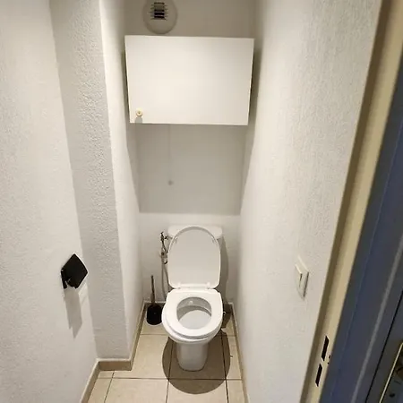 Apartment 2 Pieces Climatise Proche *